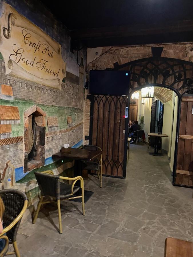 Апартаменти Королівські На Вулиці Лесі Українки 19 Λβιβ Εξωτερικό φωτογραφία